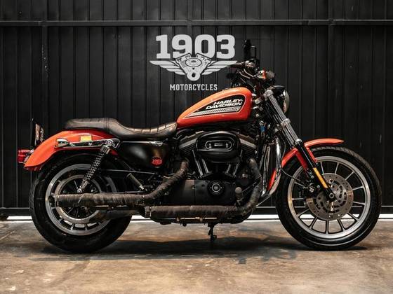 HARLEY-DAVIDSON SPORTSTER XL 883 